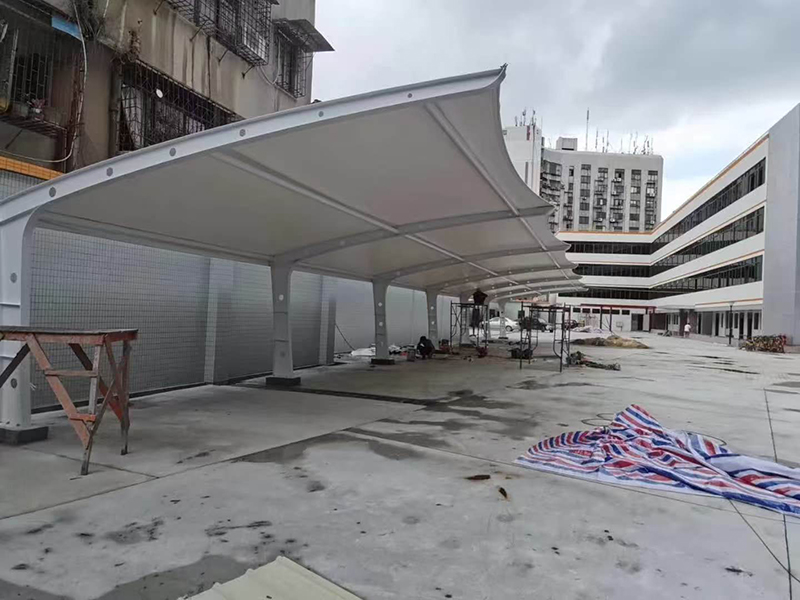 膜钢结构停车棚